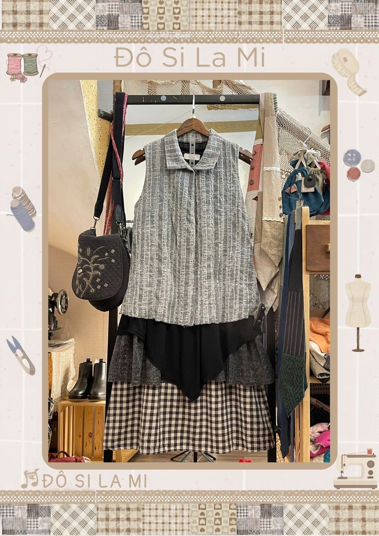 Đầm liền tweed xám phối chân váy caro đen trắng
